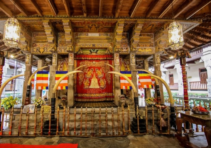佛牙寺開放時間 佛牙寺開放時間
